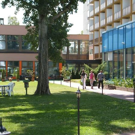 שיופוק Hotel Magistern מראה חיצוני תמונה