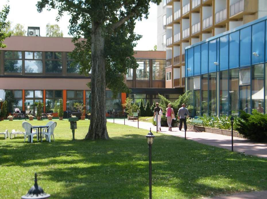 שיופוק Hotel Magistern מראה חיצוני תמונה